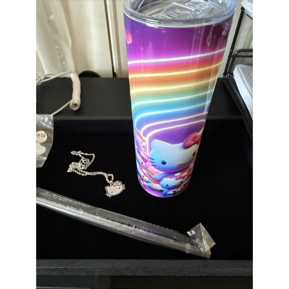 Hello Kitty Tumbler 20 oz  With Silver Toed Bling Necklace Brand New 3937‎